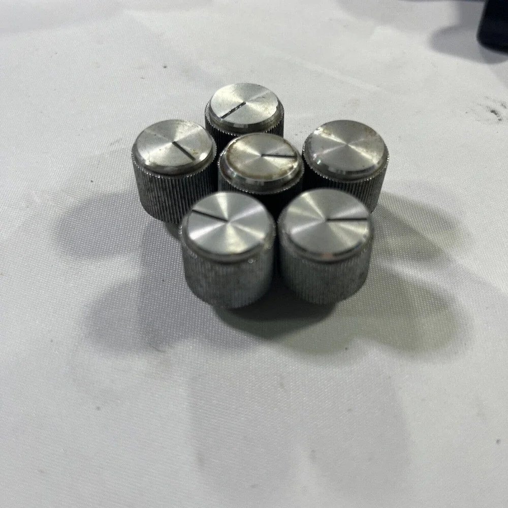 ZENITH VINTAGE STEREO D680W lot of 6 Knobs